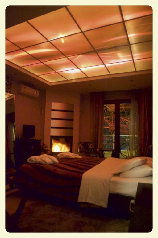 Nymfes Hotel Káto Loutrákion Rom bilde